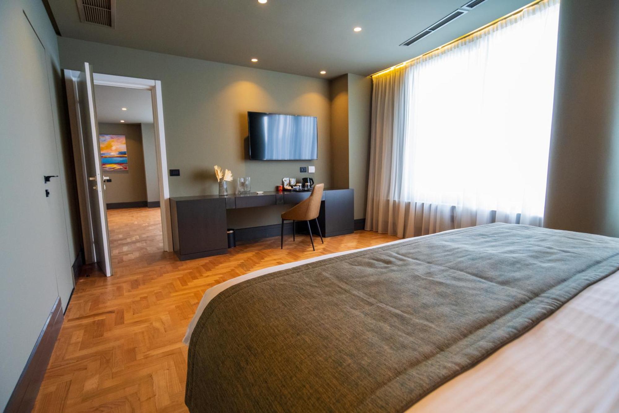 Arka Art Hotel Kashari Exterior foto A room at the hotel